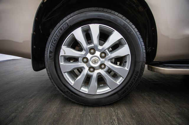 2008 Toyota Sequoia RWD 4dr LV8 6-Speed Automatic Ltd - 22982795 - 42