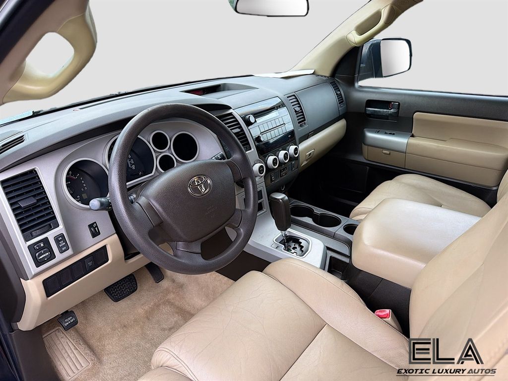 2008 Toyota Sequoia RWD 4dr LV8 6-Speed Automatic SR5 - 23040477 - 9