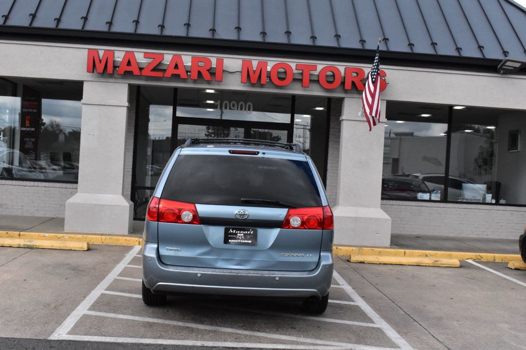 2008 Toyota Sienna CE photo 10