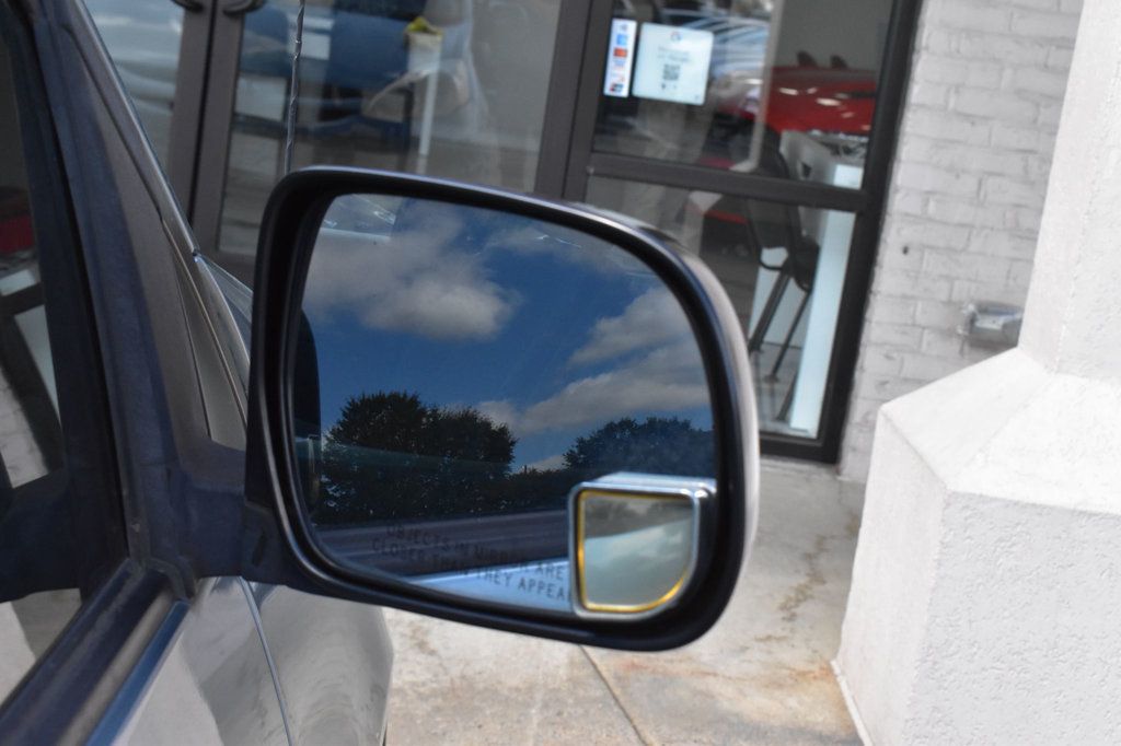 2008 Toyota Sienna CE photo 33