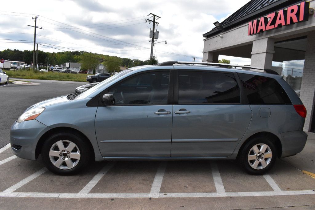 2008 Toyota Sienna CE photo 5