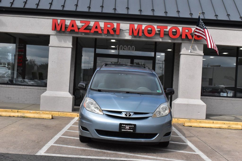 2008 Toyota Sienna CE photo 8