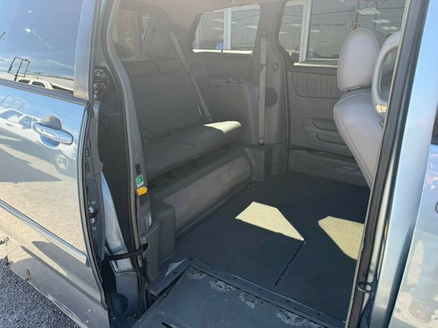 2008 Toyota Sienna 5dr 7-Passenger Van LE FWD - 23008881 - 18