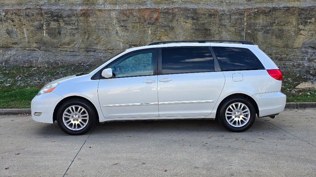 2008 Toyota Sienna ALL OPTIONS!! - 22675641 - 9