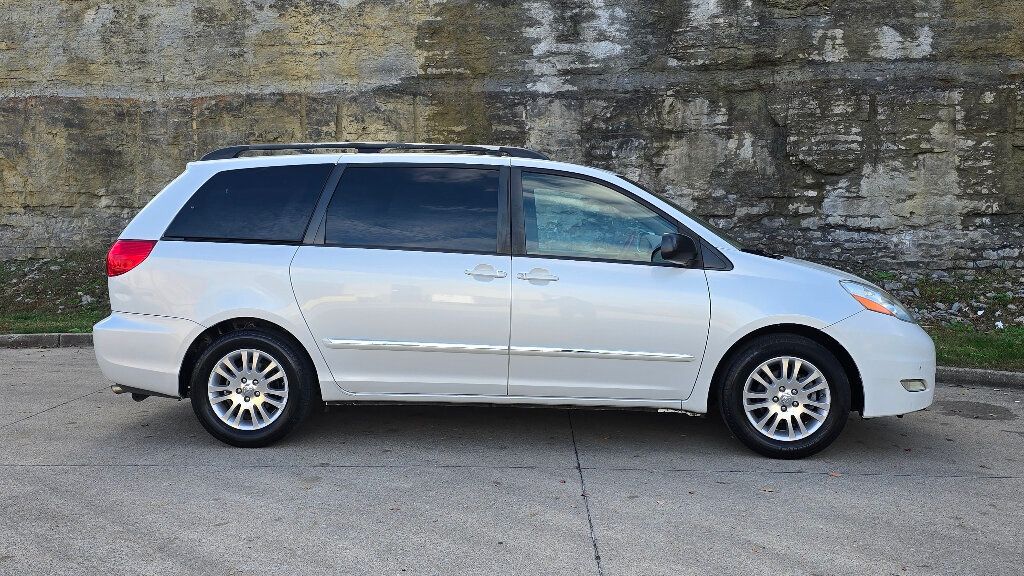 2008 Toyota Sienna ALL OPTIONS!! - 22675641 - 4