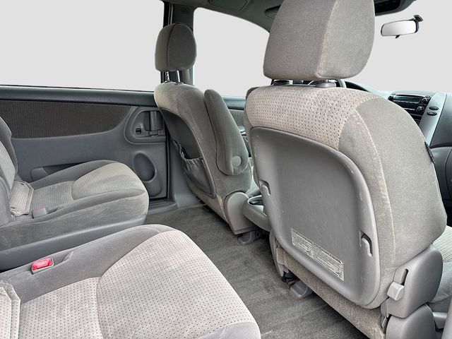 2008 Toyota Sienna CE 7-PASSENGER - 22975610 - 17