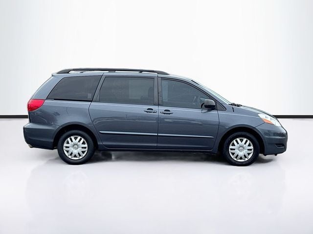 2008 Toyota Sienna CE 7-PASSENGER - 22975610 - 3