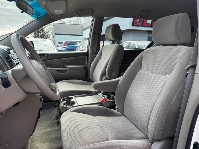 2008 Toyota Sienna CE 7-PASSENGER - 22987955 - 12