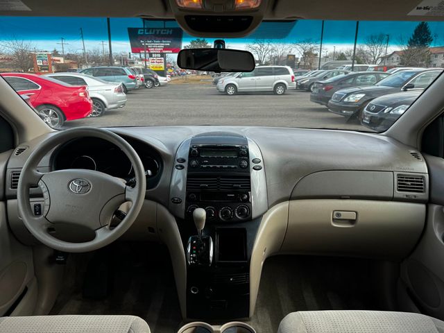 2008 Toyota Sienna CE 7-PASSENGER - 22987955 - 22