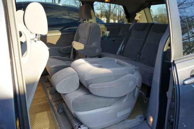 2008 Toyota Sienna LE 8-PASSENGER - 22972676 - 7