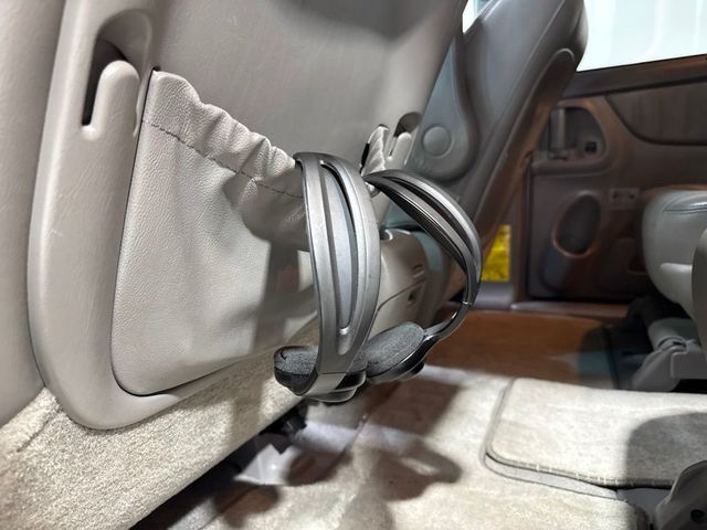 2008 Toyota Sienna Limited - 23075069 - 27