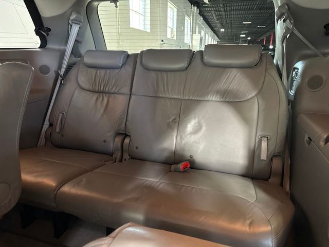 2008 Toyota Sienna Limited - 23075069 - 28