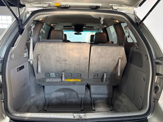 2008 Toyota Sienna Limited - 23075069 - 29