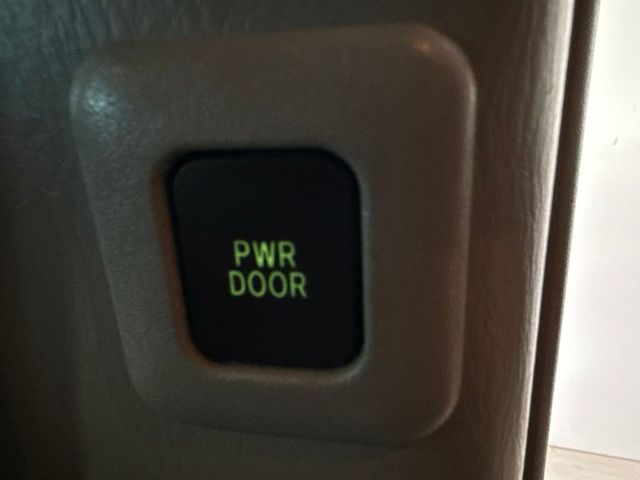 2008 Toyota Sienna Limited - 23075069 - 31