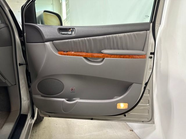 2008 Toyota Sienna Limited - 23075069 - 33