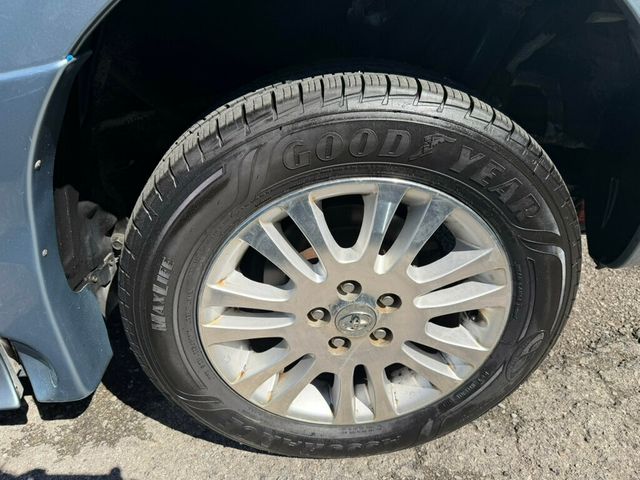 2008 Toyota Sienna Wheelchair Vans - 23008881 - 6