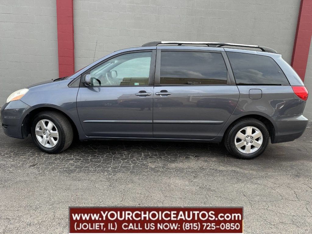 2008 Toyota Sienna XLE 4dr Mini Van - 22653102 - 1