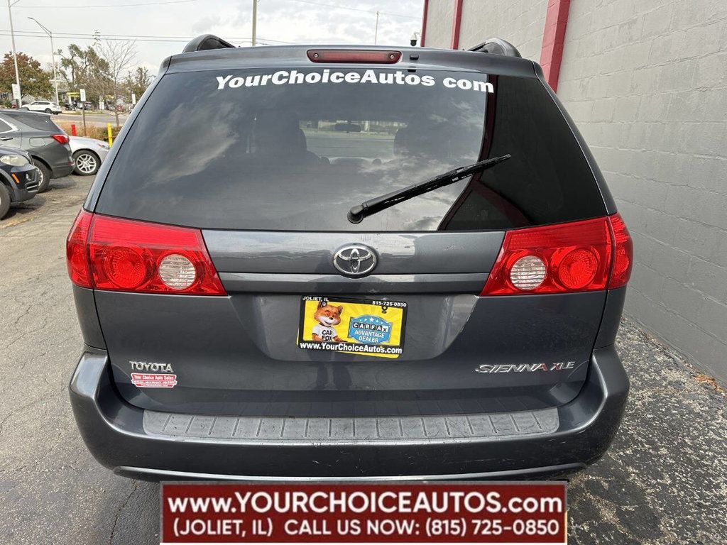 2008 Toyota Sienna XLE 4dr Mini Van - 22653102 - 3