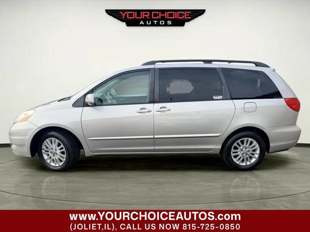 2008 Toyota Sienna XLE 4dr Mini Van - 23028778 - 1