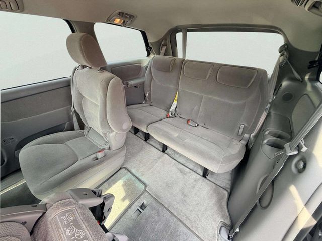 2008 Toyota Sienna XLE 4dr Mini Van - 23028778 - 24