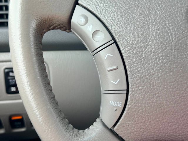 2008 Toyota Sienna XLE 4dr Mini Van - 23028778 - 33