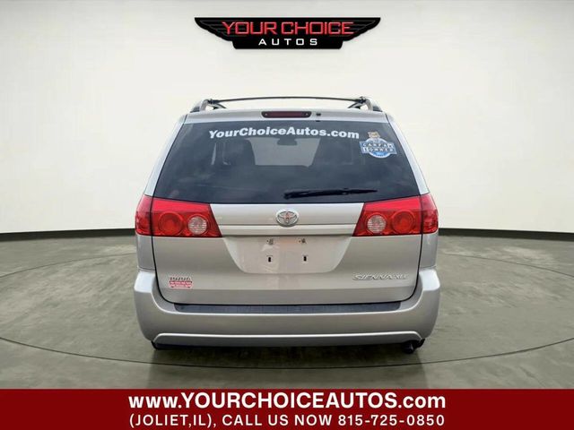 2008 Toyota Sienna XLE 4dr Mini Van - 23028778 - 3