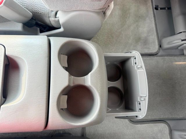 2008 Toyota Sienna XLE 4dr Mini Van - 23028778 - 43