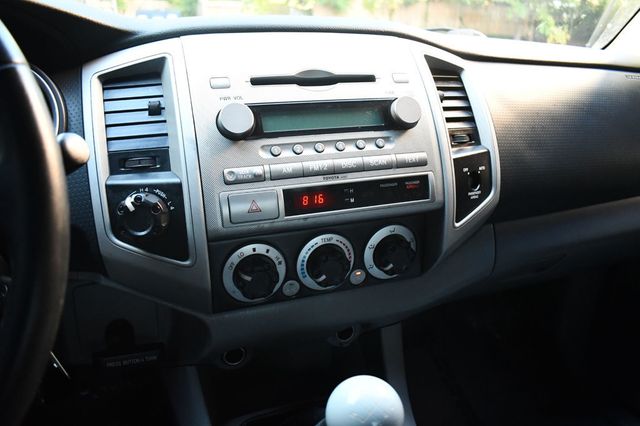 2008 Toyota Tacoma 4WD Access V6 MT - 23073946 - 21