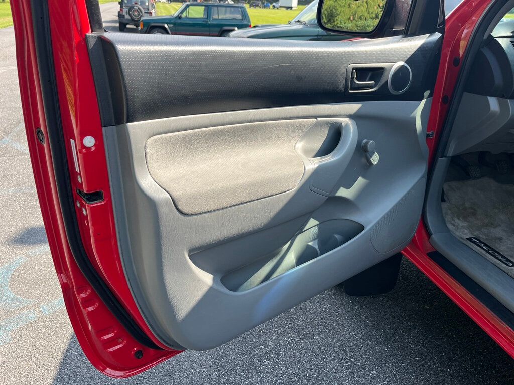 2008 Toyota Tacoma ONE OWNER / CLEAN CARFAX - 23010768 - 26