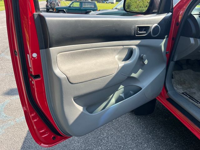 2008 Toyota Tacoma ONE OWNER / CLEAN CARFAX - 23010768 - 26