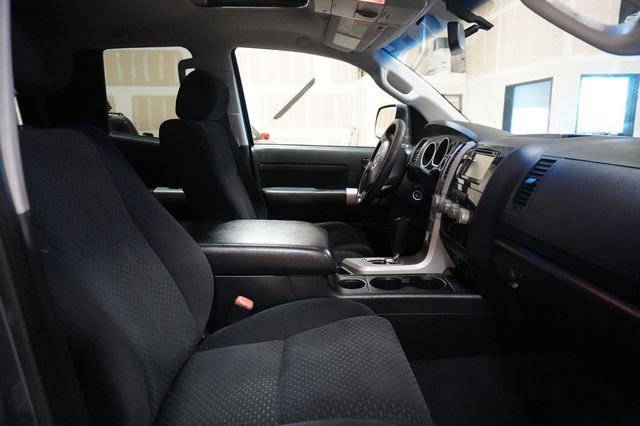 2008 Toyota Tundra CrewMax 5.7L V8 6-Spd AT SR5 (Natl) - 23005386 - 9
