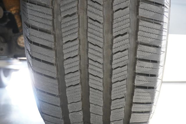 2008 Toyota Tundra Dbl 5.7L V8 6-Spd AT LTD (Natl - 22941105 - 22