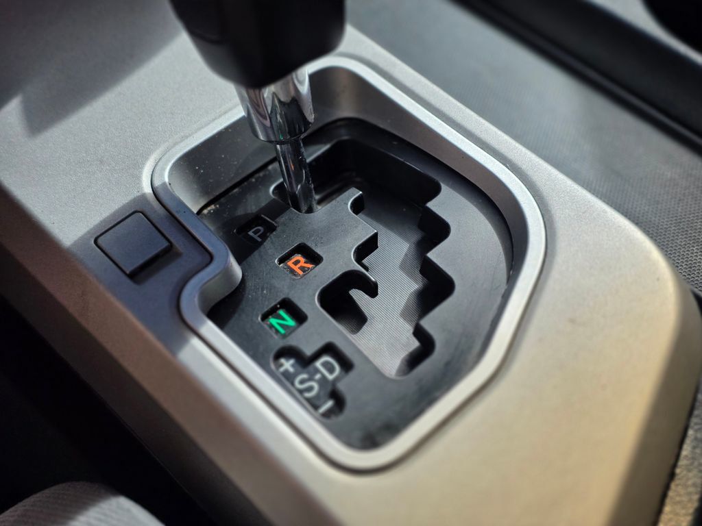 2008 Toyota Tundra Dbl 5.7L V8 6-Spd AT SR5 (Natl) - 22993872 - 13