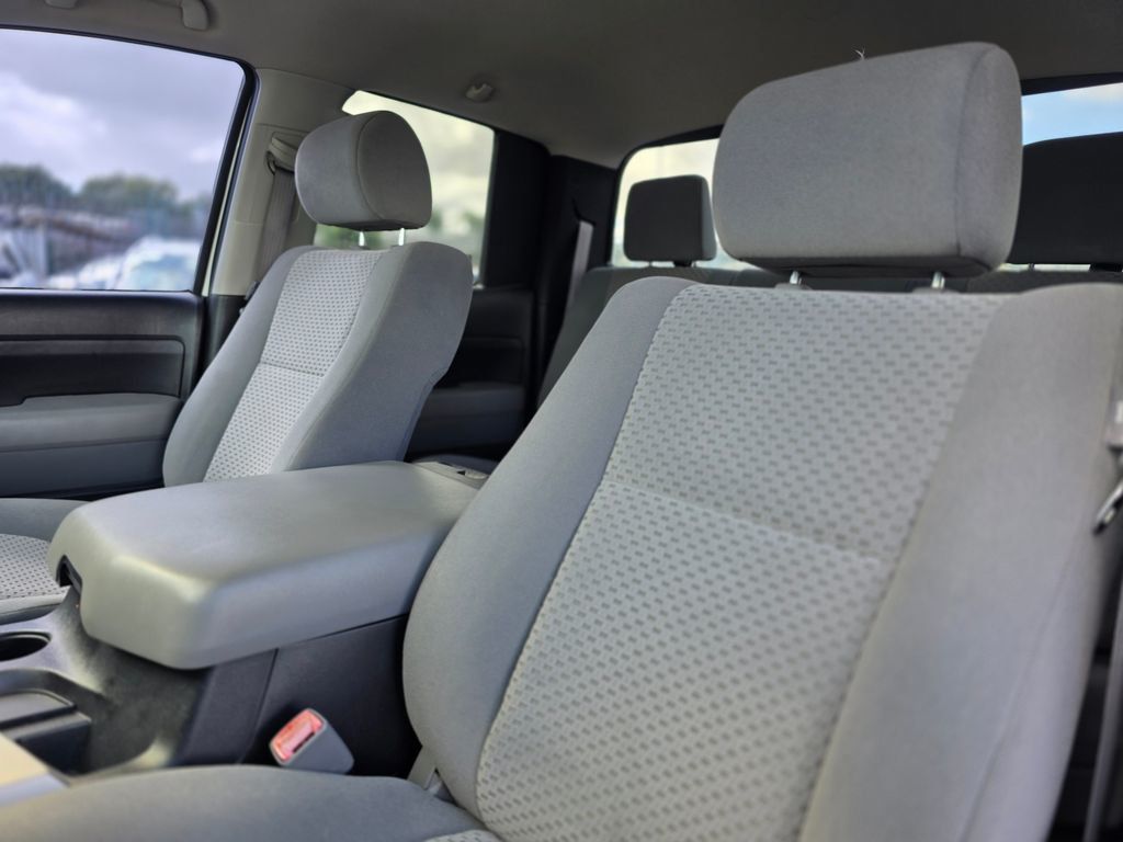 2008 Toyota Tundra Dbl 5.7L V8 6-Spd AT SR5 (Natl) - 22993872 - 6