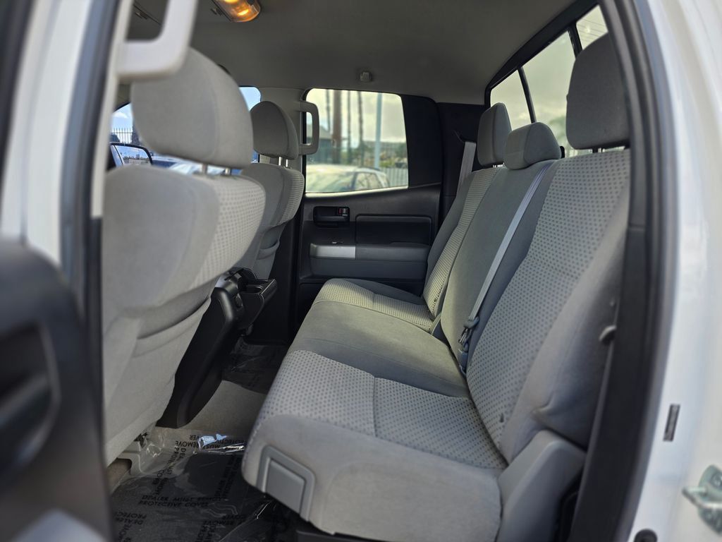 2008 Toyota Tundra Dbl 5.7L V8 6-Spd AT SR5 (Natl) - 22993872 - 7