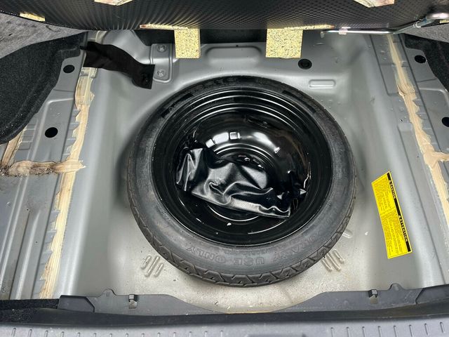 2008 Toyota Yaris Low Mileage Fuel Sipping Toyota Quality - 22949778 - 27