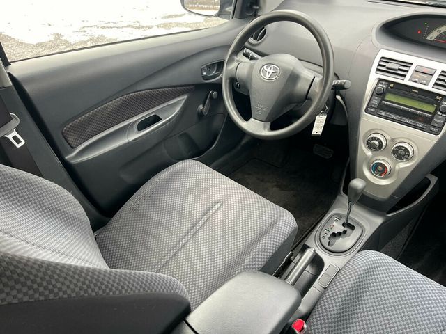2008 Toyota Yaris Low Mileage Fuel Sipping Toyota Quality - 22949778 - 33
