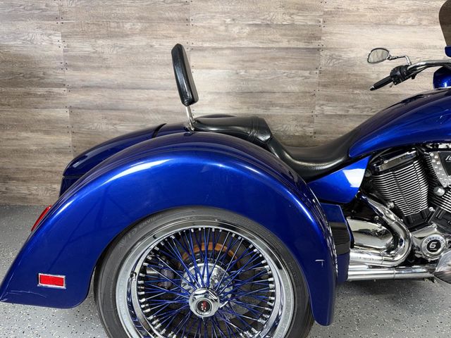 2008 Victory Kingpin LOW MILES! - 22978022 - 6