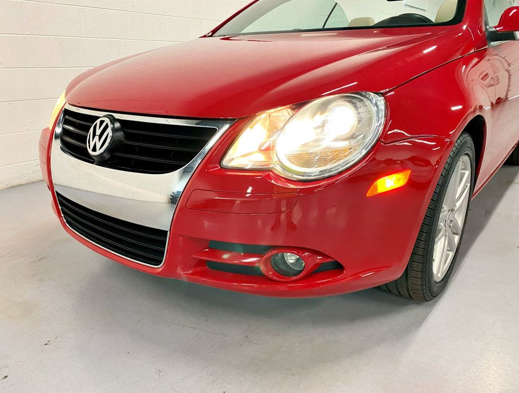 2008 Volkswagen Eos 2dr Convertible DSG Lux - 22648961 - 9