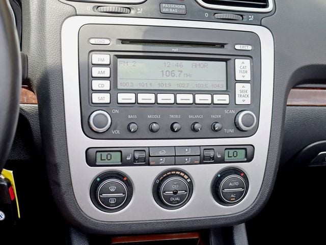 2008 Volkswagen Eos 2dr Convertible DSG Lux - 23057319 - 14