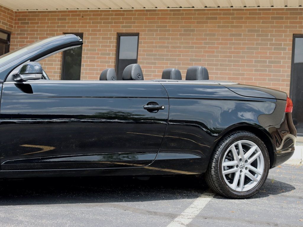 2008 Volkswagen Eos 2dr Convertible DSG Lux - 23057319 - 2