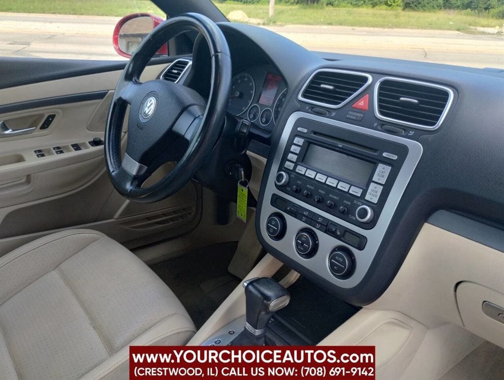 2008 Volkswagen Eos 2dr Convertible DSG Turbo - 22879046 - 18