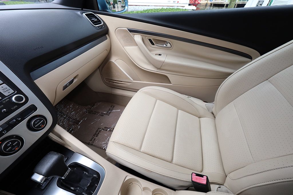 2008 Volkswagen Eos 2dr Convertible DSG Turbo - 23078356 - 35