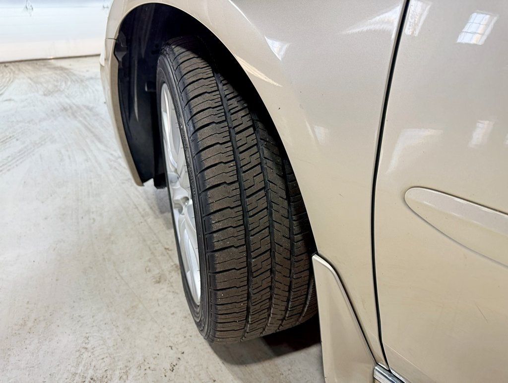 2009 Acura RL 3.7 - 22946335 - 2