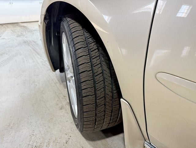 2009 Acura RL 3.7 - 22946335 - 2