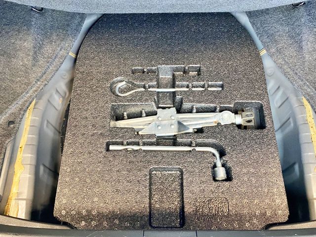 2009 Acura TSX 4dr Sedan Automatic Tech Pkg - 23024492 - 38