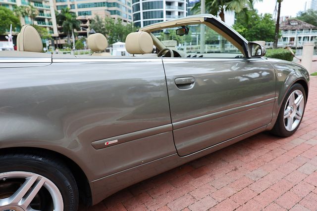 2009 Audi A4 2.0T Cabriolet - 23035904 - 22