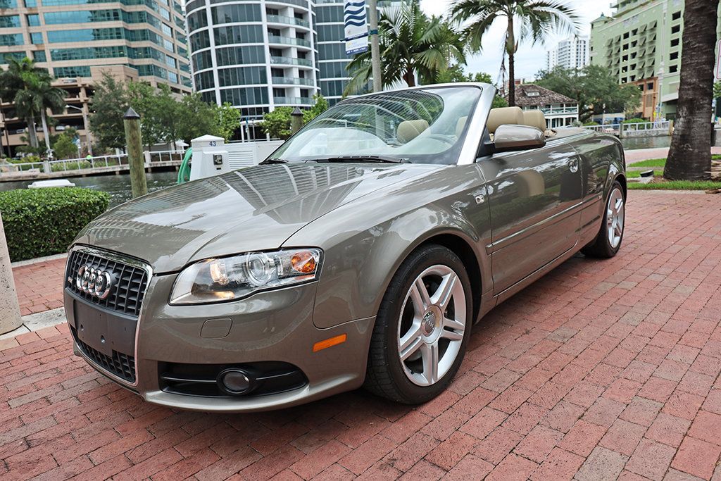 2009 Audi A4 2.0T Cabriolet - 23035904 - 26
