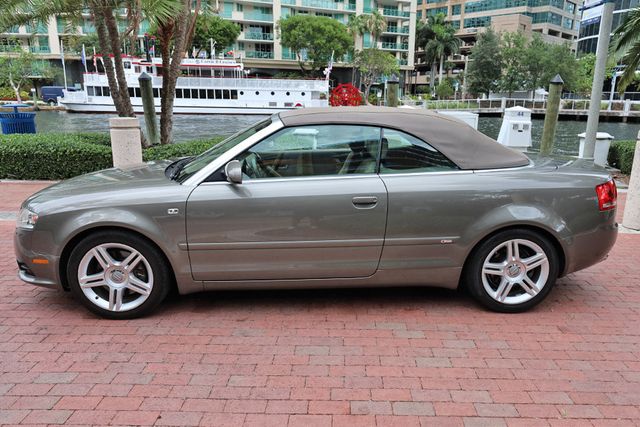 2009 Audi A4 2.0T Cabriolet - 23035904 - 27