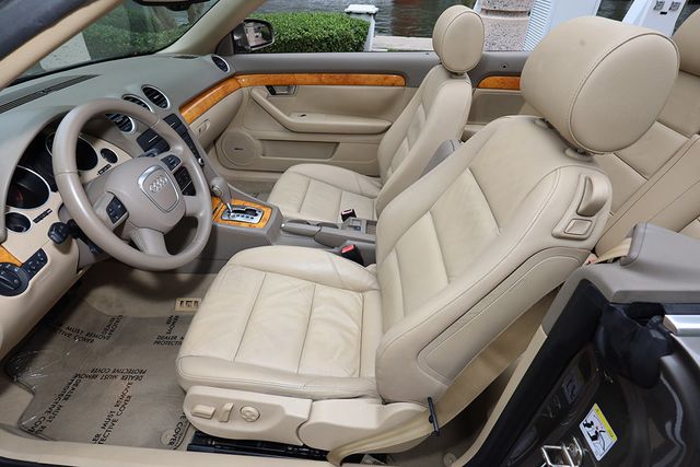 2009 Audi A4 2.0T Cabriolet - 23035904 - 4